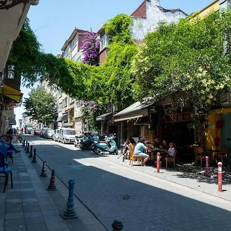 Kadikoy Yeldegirmeni * איסטמבול